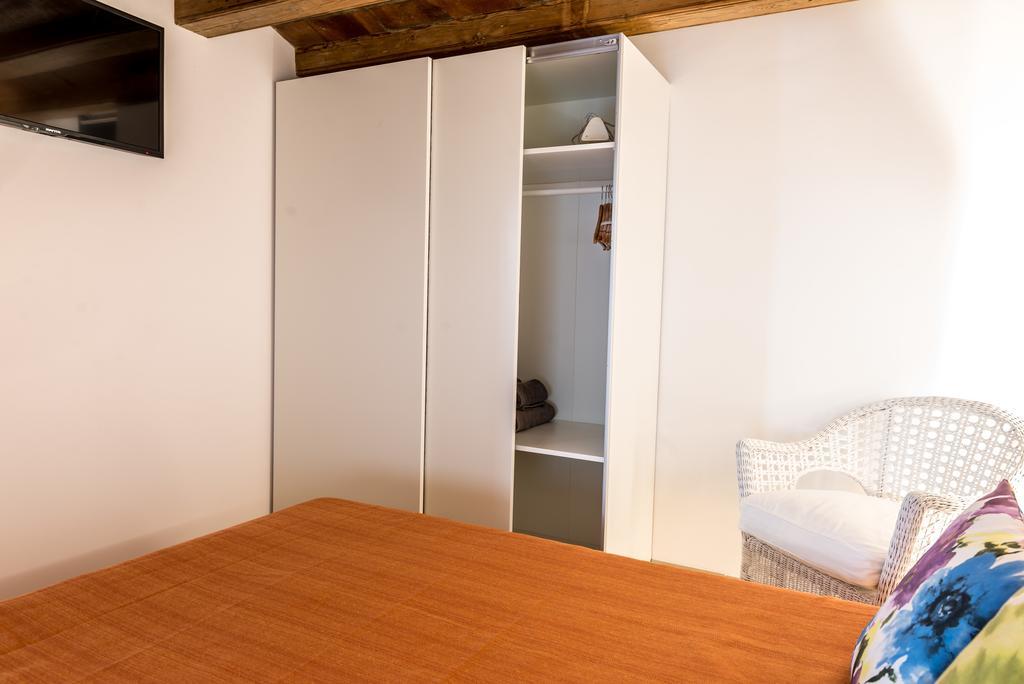 Radas Barcelona Habitación foto